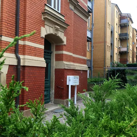 Stylische Mid-century-wohnung Im Zentrum Plauens * פלאואן