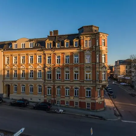 Stylische Mid-century-wohnung Im Zentrum Plauens Apartment Plauen