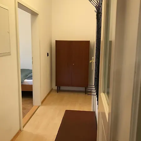 Stylische Mid-century-wohnung Im Zentrum Plauens דירה *